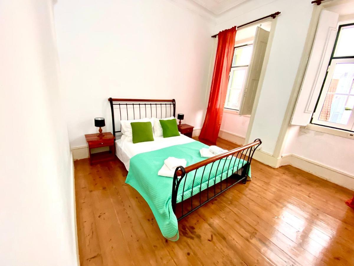 Artdeco Chiado 4 - Large Comfortable Double Room With Shared Bathroom Lisboa Εξωτερικό φωτογραφία