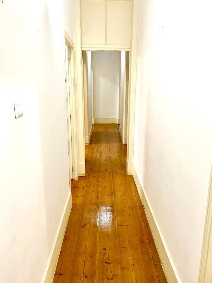 Artdeco Chiado 4 - Large Comfortable Double Room With Shared Bathroom Lisboa Εξωτερικό φωτογραφία