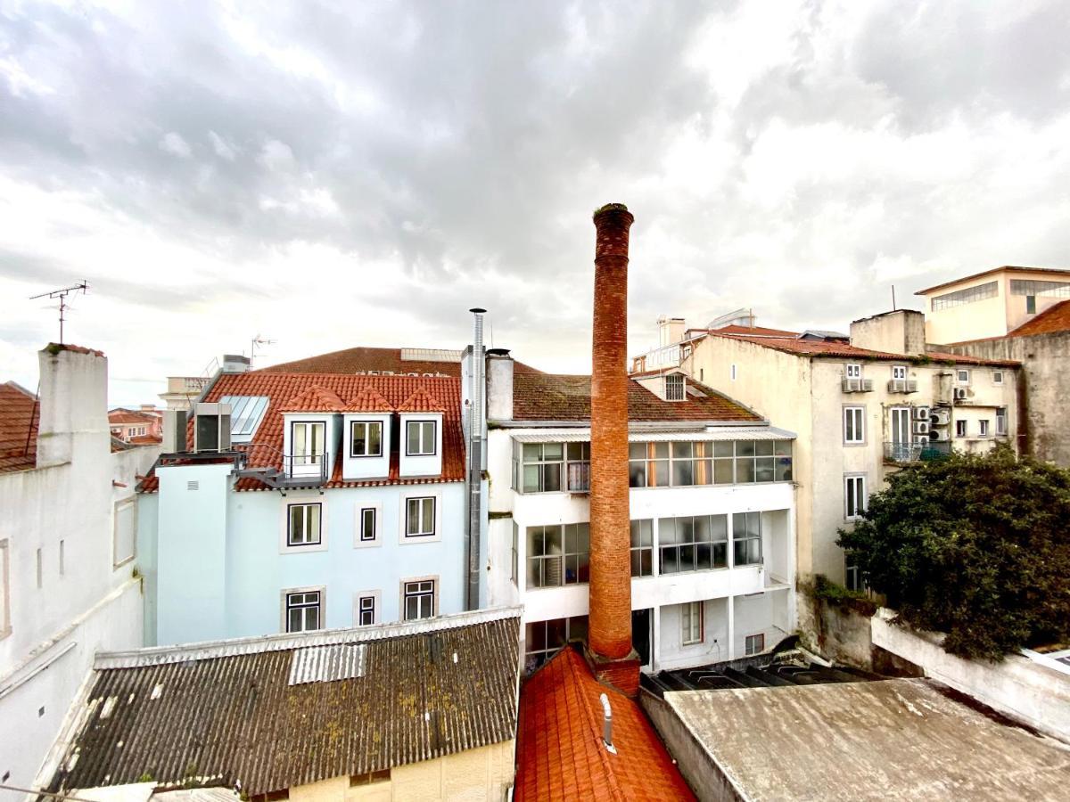 Artdeco Chiado 4 - Large Comfortable Double Room With Shared Bathroom Lisboa Εξωτερικό φωτογραφία